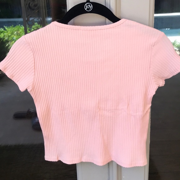 crop top - Picture 2 of 2